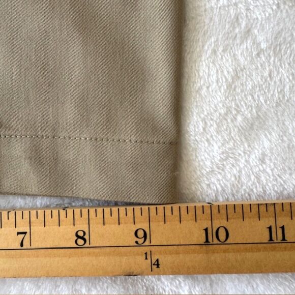 Dockers Men's 38x30 Khaki Pants Pleated Relaxed Fit Beige Classics Pockets NWT - Picture 11 of 11